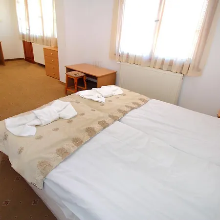 Family Izvora * Tryavna